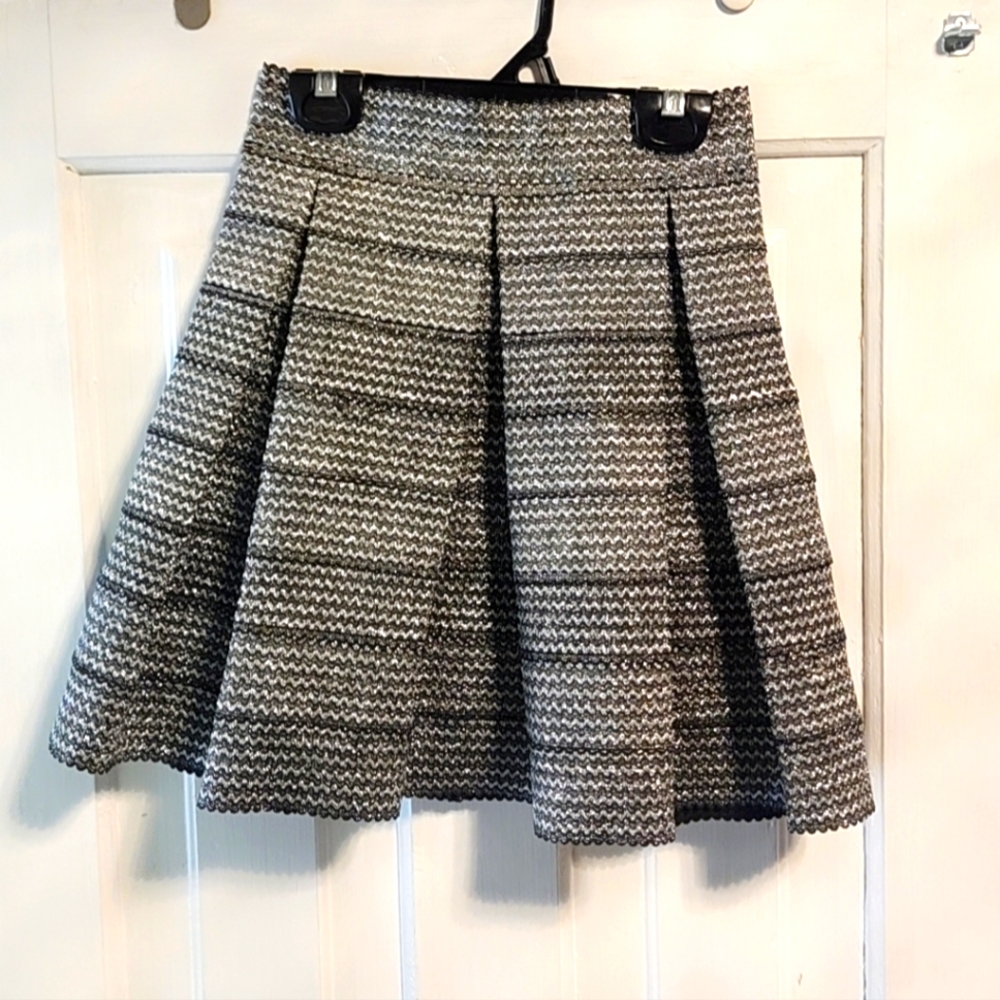 Sparkle bell skirt